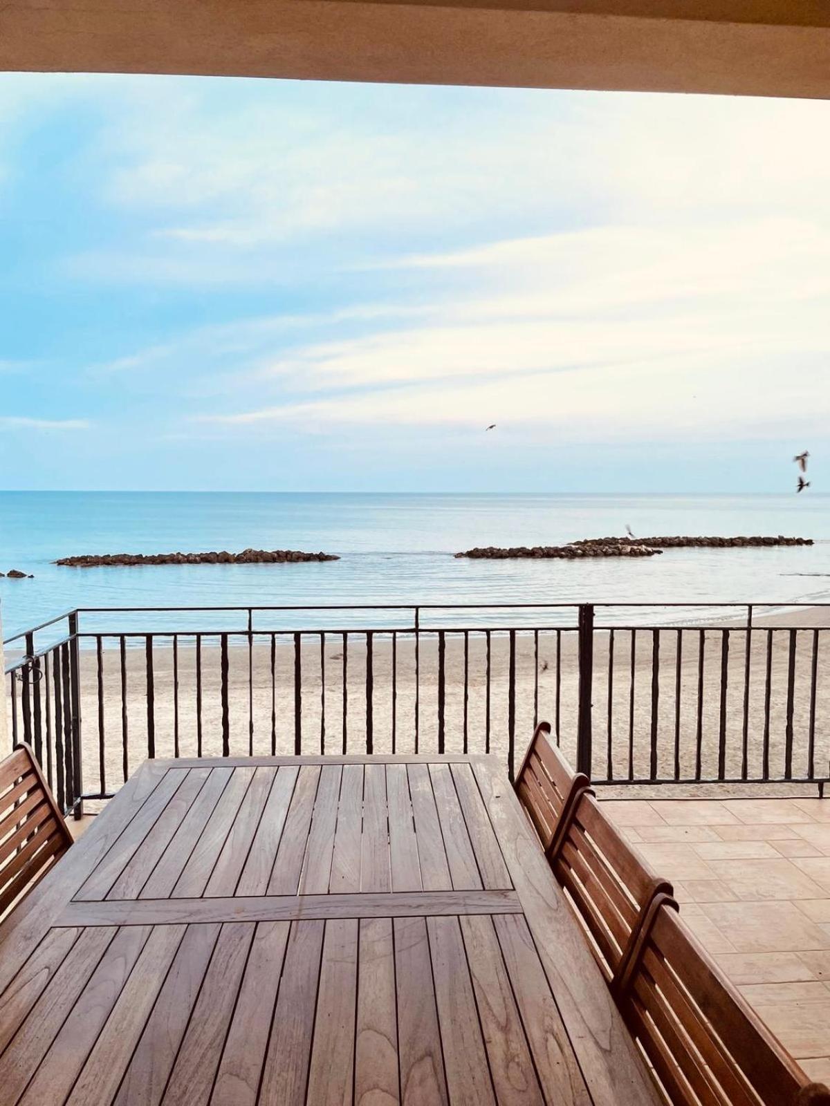 Case La Spiaggia Шакка Экстерьер фото